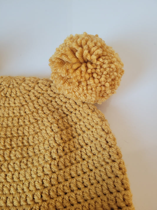 Pom pom bear hat